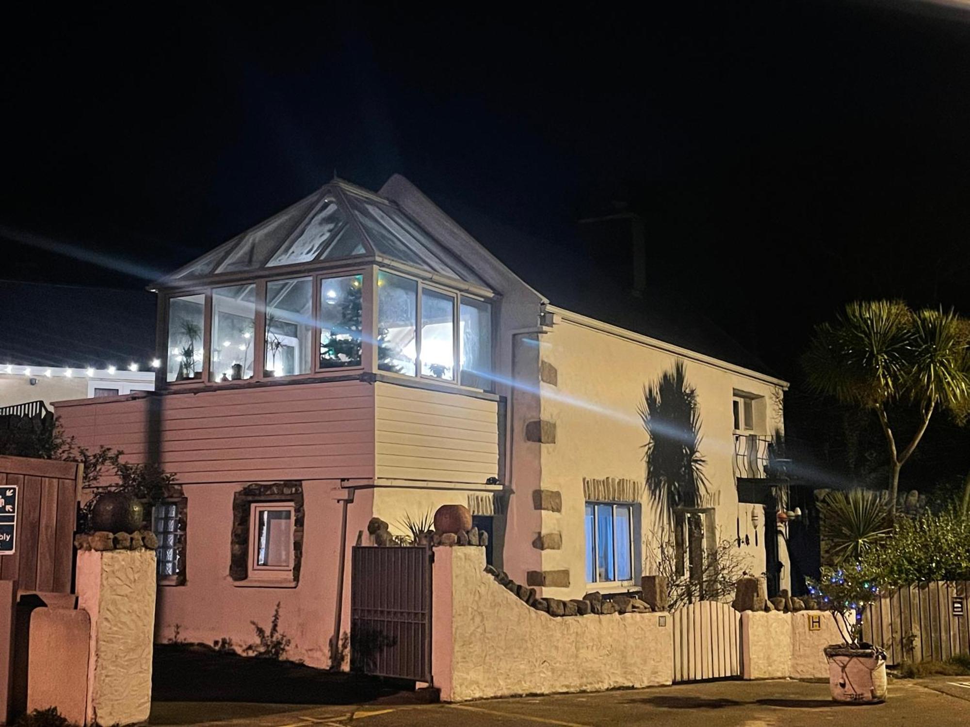 The Old Boathouse At Bunbeg Harbour Apartment Exterior photo